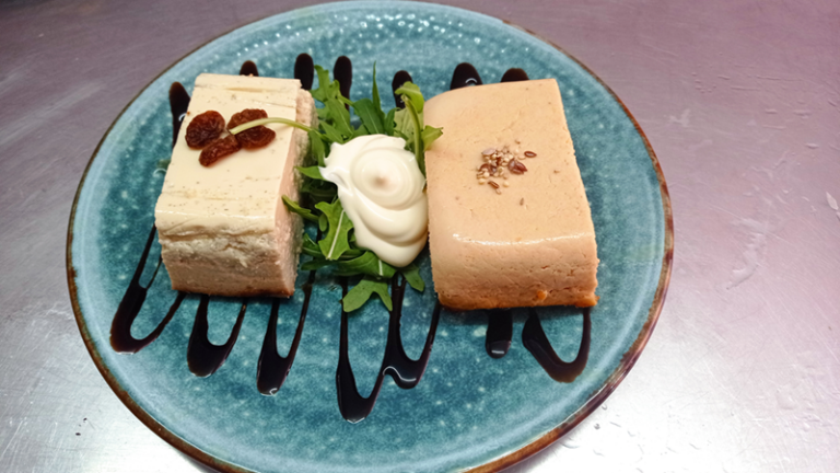 Hotel Restaurante El Jisu Liebana Picos de Europa Bautizo Comuión Boda Camaleño