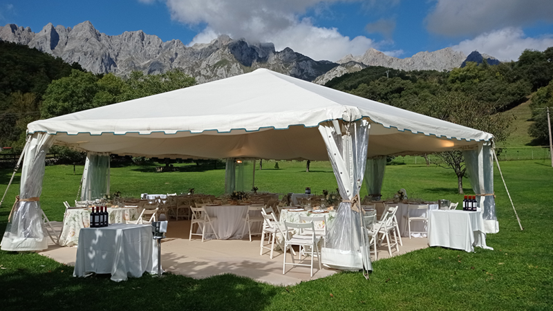 Hotel Restaurante El Jisu Liebana Picos de Europa Bautizo Comuión Boda Camaleño